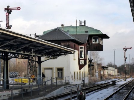 Historisch: Im Bahnhof Zittau werden die Signale noch von Hand gestellt.